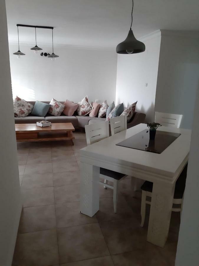 Spacious Apt. W/ Seaview, Fireplace & Netflix Acre Esterno foto
